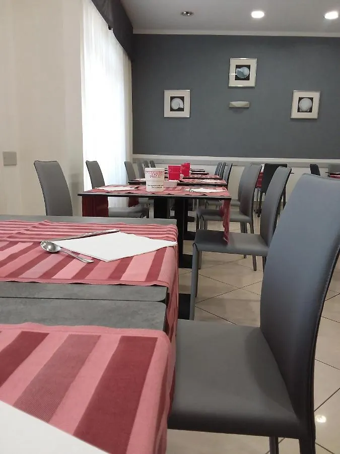 Hotel Playa Viareggio 3*,