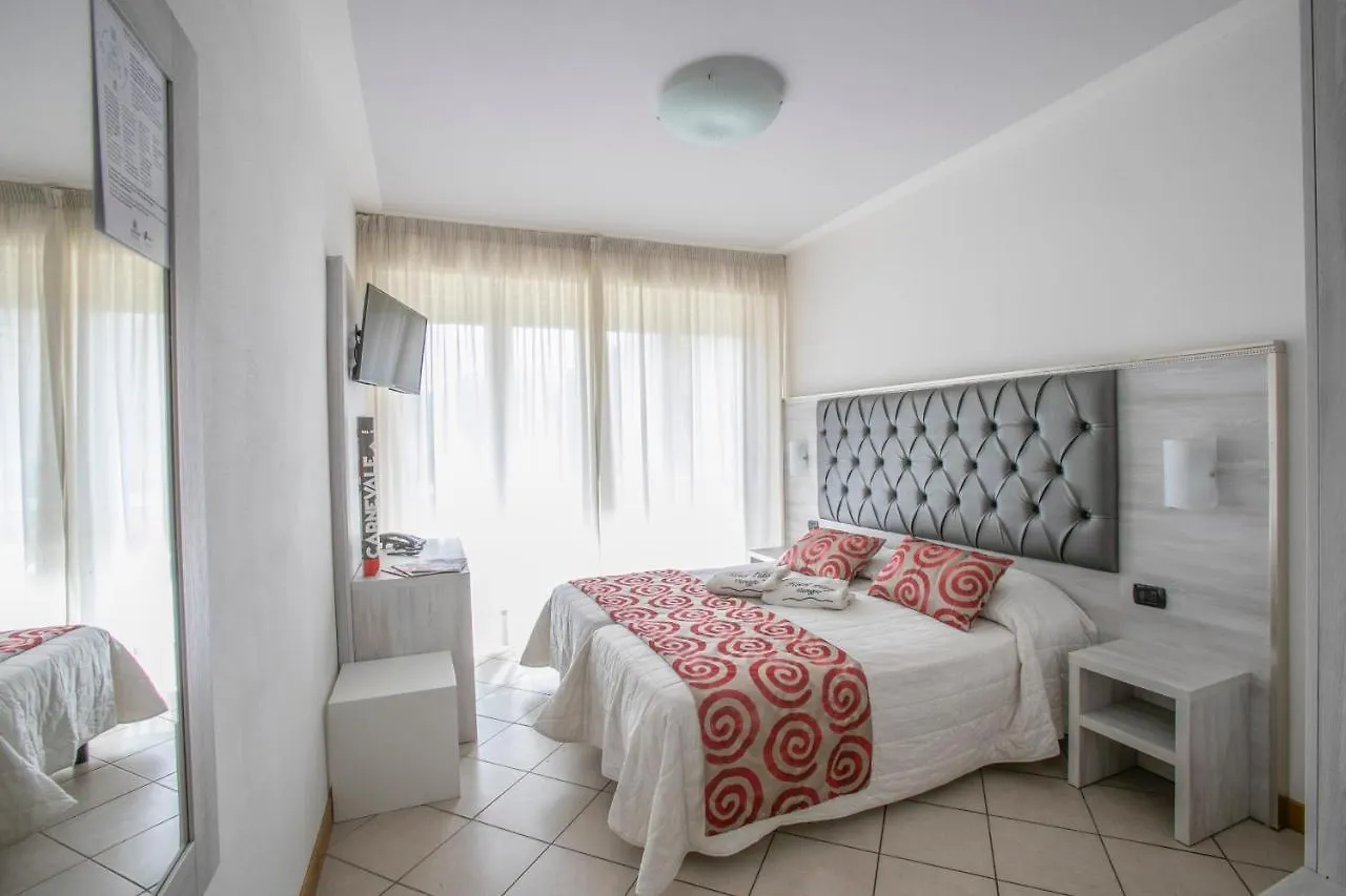 Hotel Playa Viareggio 3*,  Italy