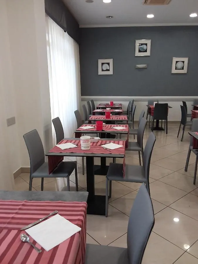 Hotel Playa Viareggio 3*,