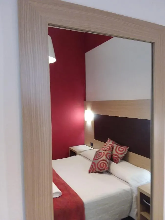 Hotel Playa Viareggio 3*,